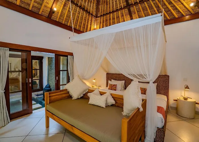 Evelyne, Luxury Villa, Fully Staffed, Villa Seminyak