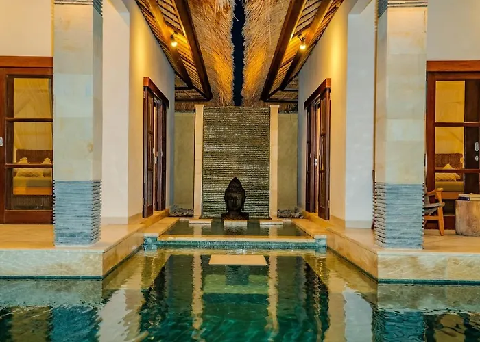 Evelyne, Luxury Villa, Fully Staffed, *