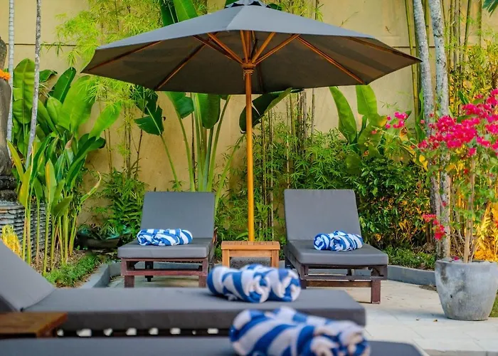 Evelyne, Luxury Villa, Fully Staffed, Villa