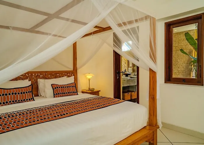 Evelyne, Luxury Villa, Fully Staffed, Villa Seminyak