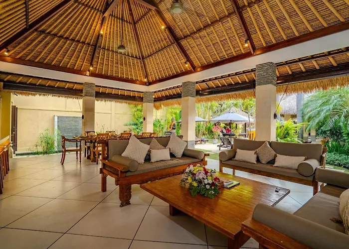 Evelyne, Luxury Villa, Fully Staffed, Seminyak