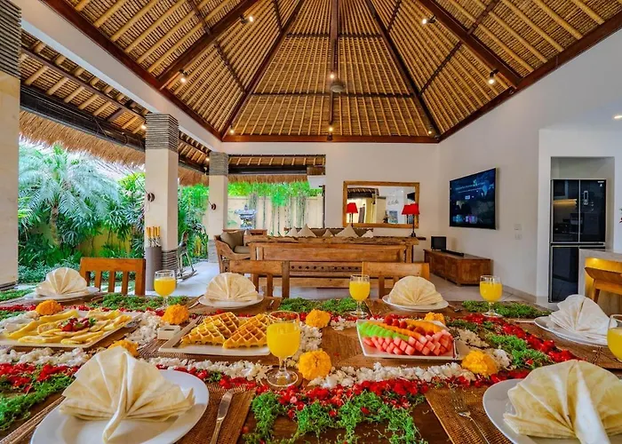 Evelyne, Luxury Villa, Fully Staffed, * Seminyak