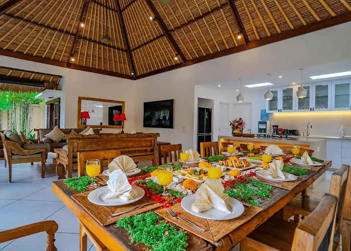Evelyne, Luxury Villa, Fully Staffed, Villa *