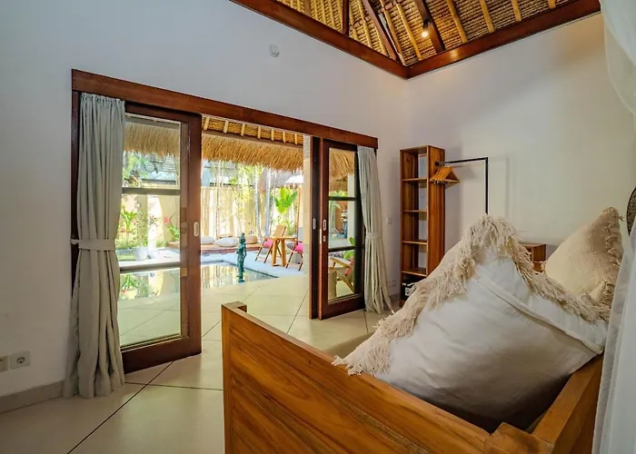 Villa Evelyne, Luxury Villa, Fully Staffed, Seminyak