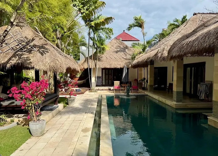 Evelyne, Luxury Villa, Fully Staffed,