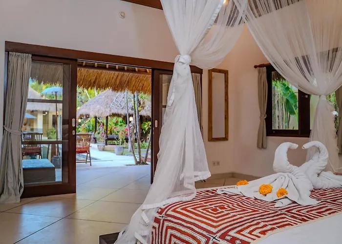 Villa Evelyne, Luxury Villa, Fully Staffed,
