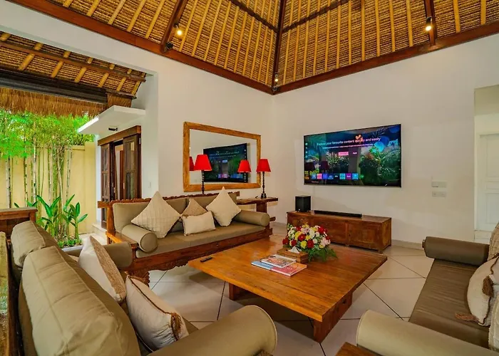 Evelyne, Luxury Villa, Fully Staffed, Villa Seminyak
