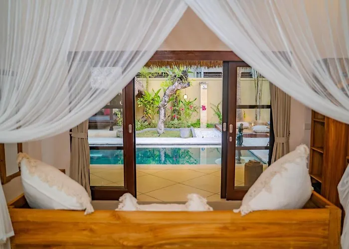 Evelyne, Luxury Villa, Fully Staffed,